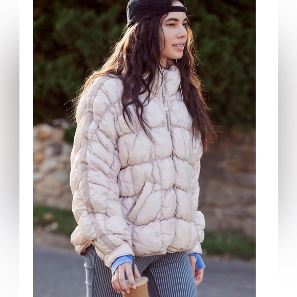 NWT Free People x FP Movement Pippa Scrunchy Glossy Packable Puffer Jacket - Picture 5 of 15